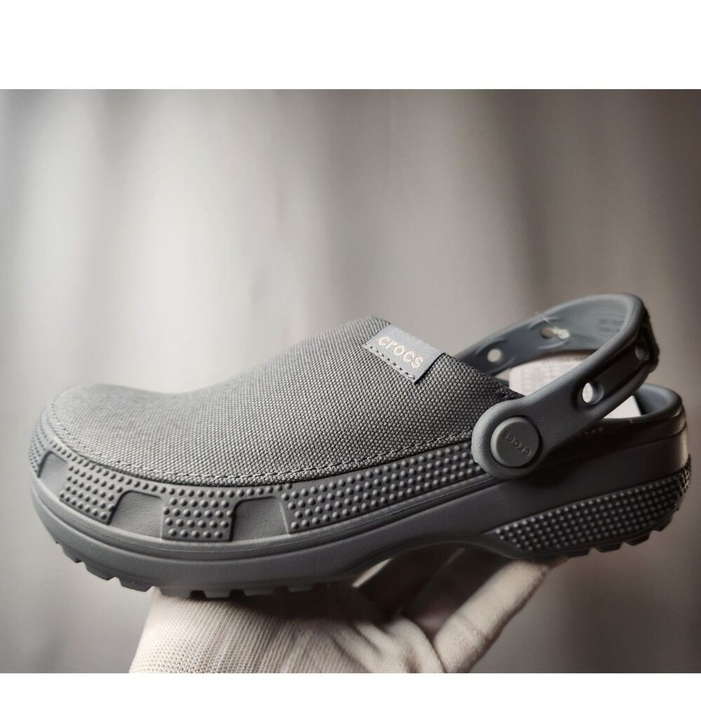 Crocs Classic Crafted Clog Womenโs 7 / Menโs 5 Gray